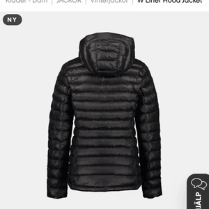 Everest dunjacka - Säljer nu min Everest dunjacka, använd en vinter och ser ut som ny!  Är i storlek 38 men jag är vanligtvis 36 så den är lite liten i storleken 🌸