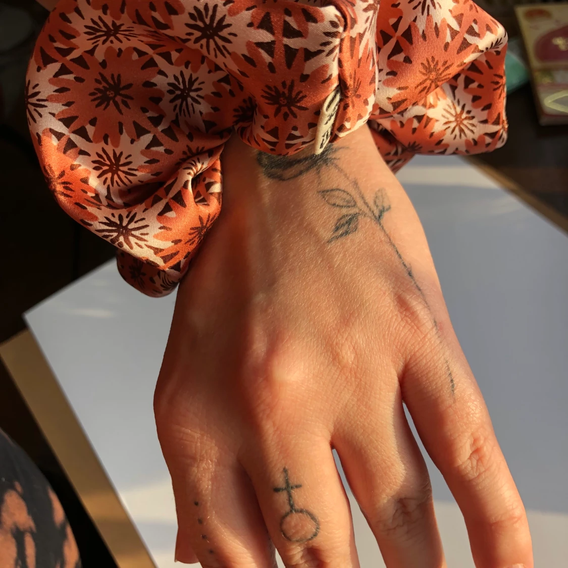 Scrunchie handsydd av vintage sidensjal - 90