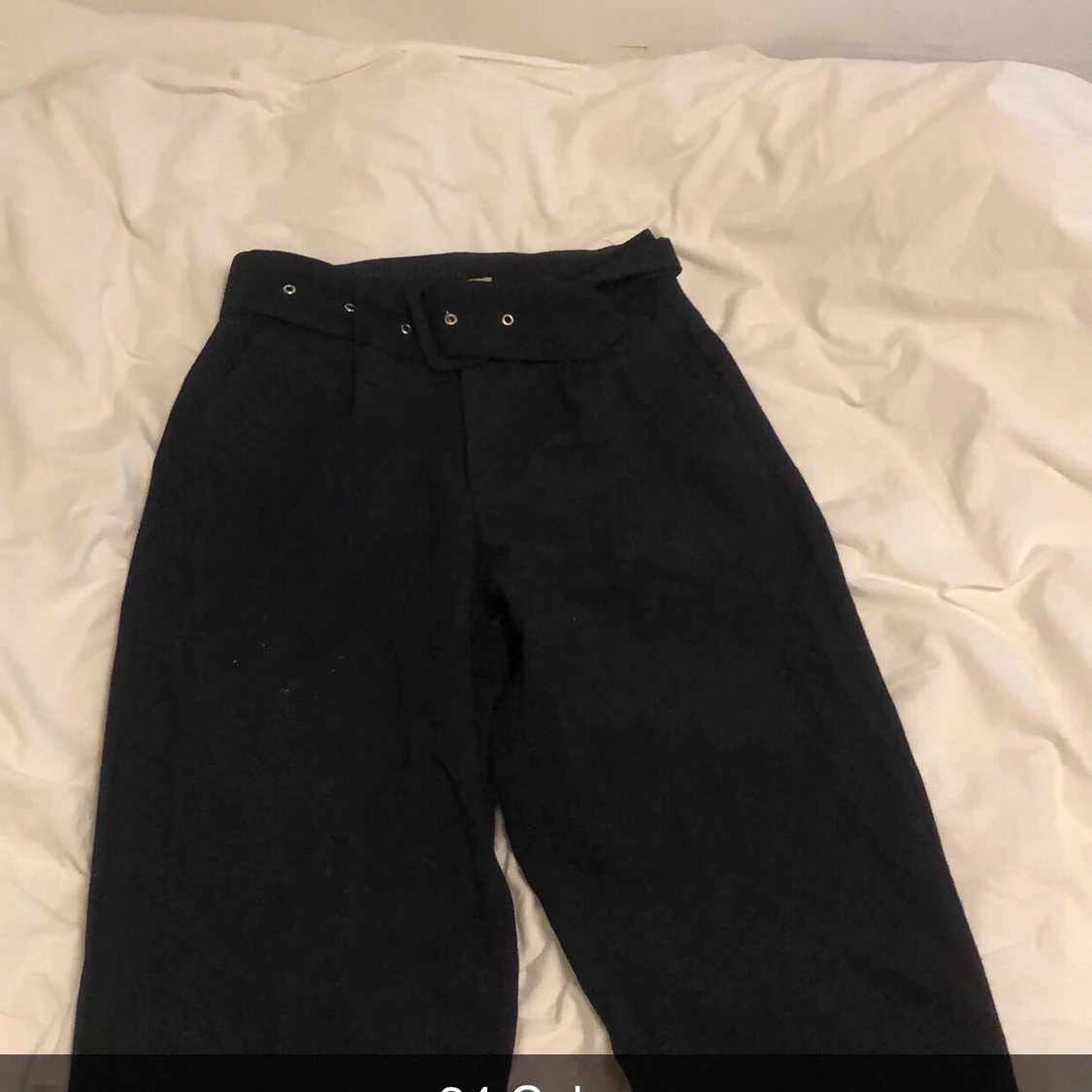 Kostymbyxor med skärp