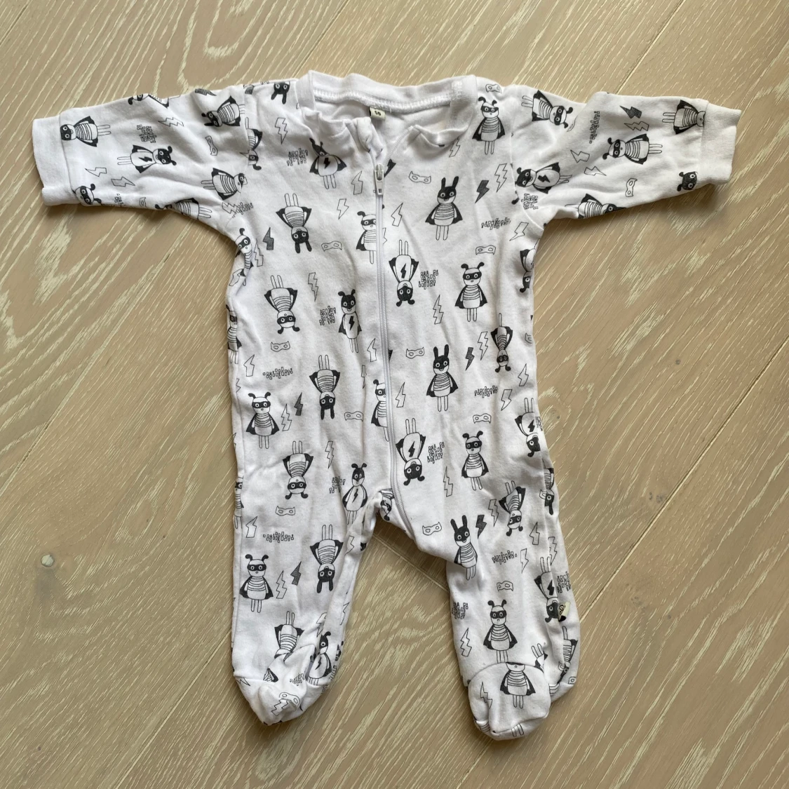 Pyjamas storlek 56  - 90