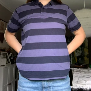 Skjorta/ L - Snygg skjorta som ej kommer till användning, inget slitage. Använde ett fåtal gånger❤️