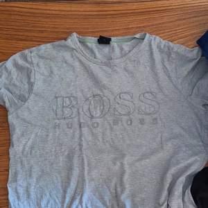 Säljer Hugo boss t shirt 