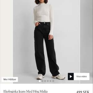 Raka jeans från nakd i storlek 38 använda 1 gång. Jag är 167 (ny pris 499kr)