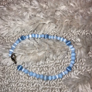 Armband  - Ass fint baby blå armband!! Buda!💓💓