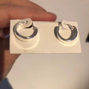 Silver örhängen  - Aldrig använda! 