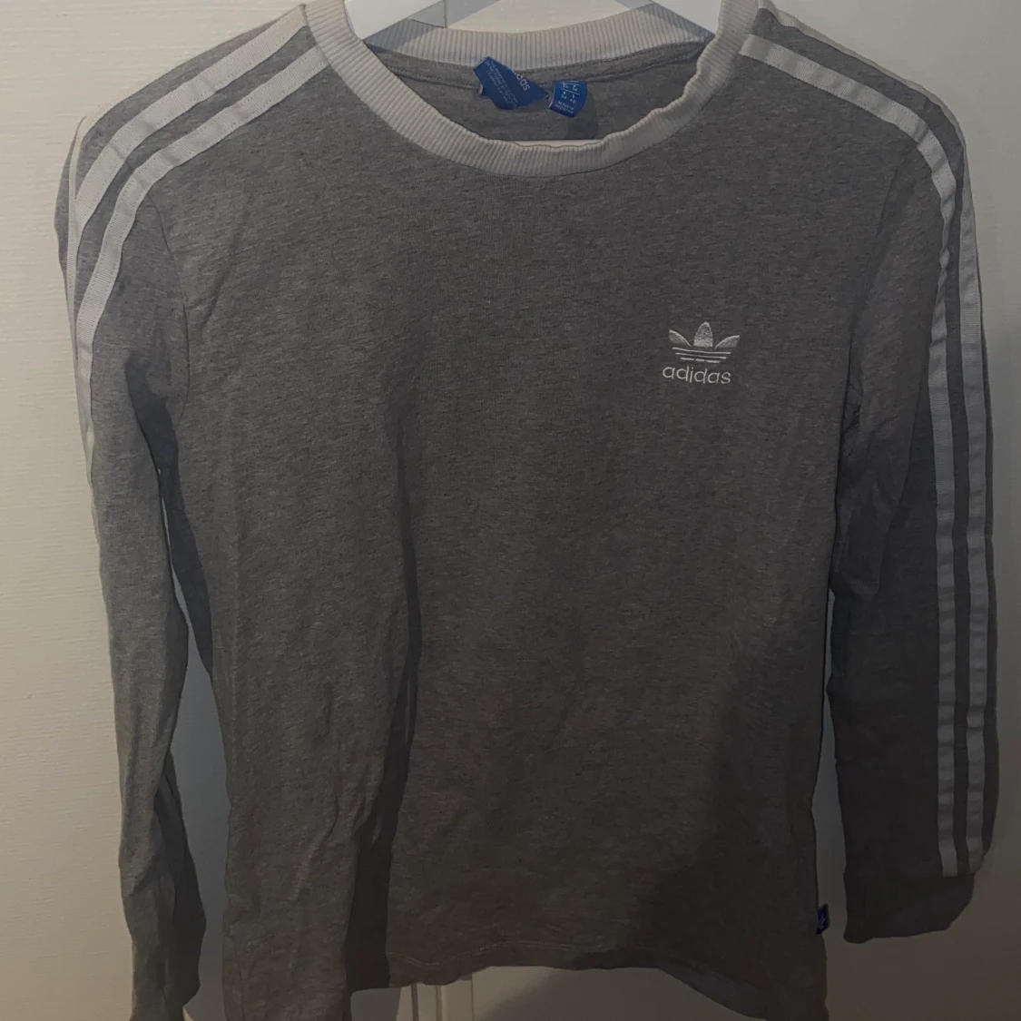 Adidas tröja