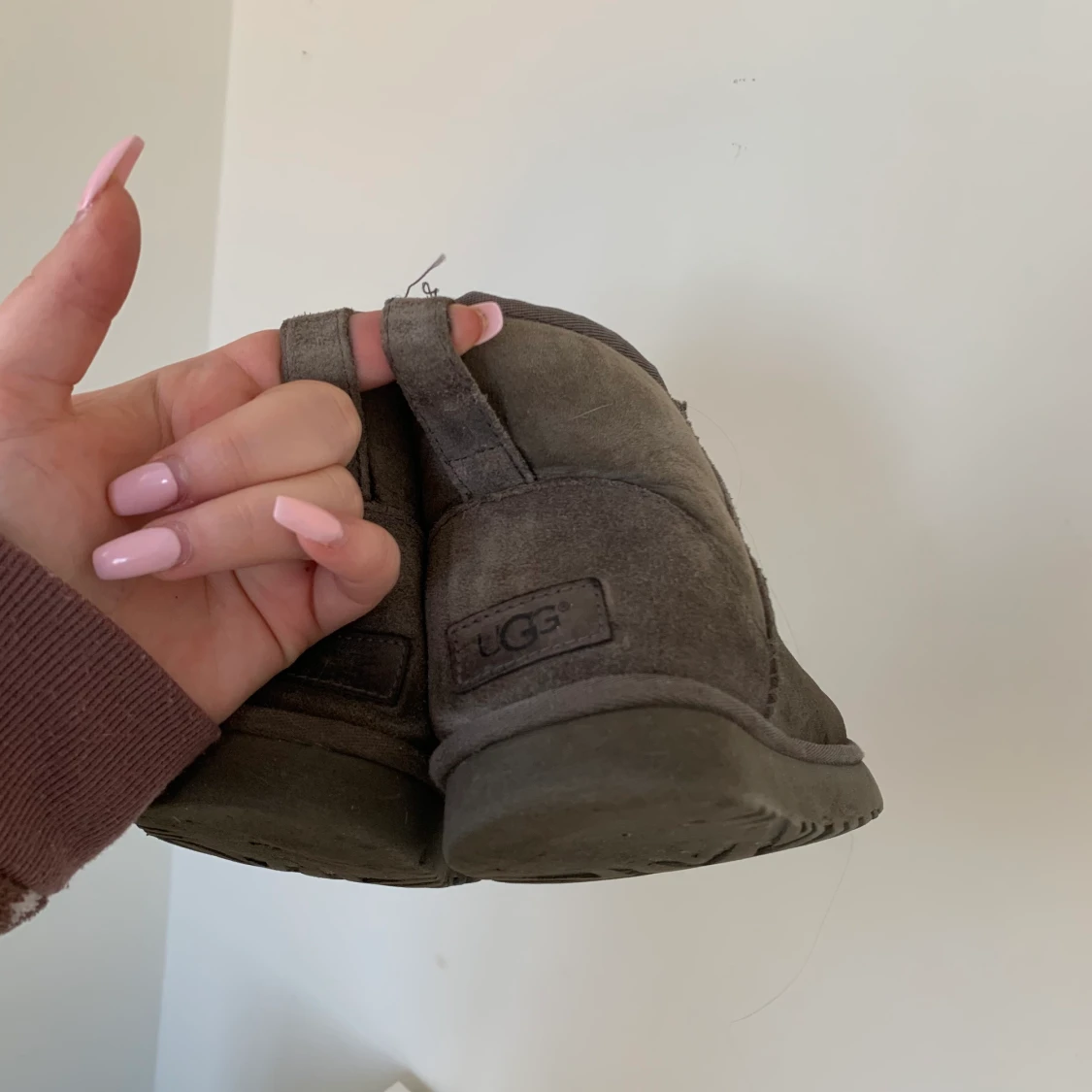Äkta gråa uggs  - 91