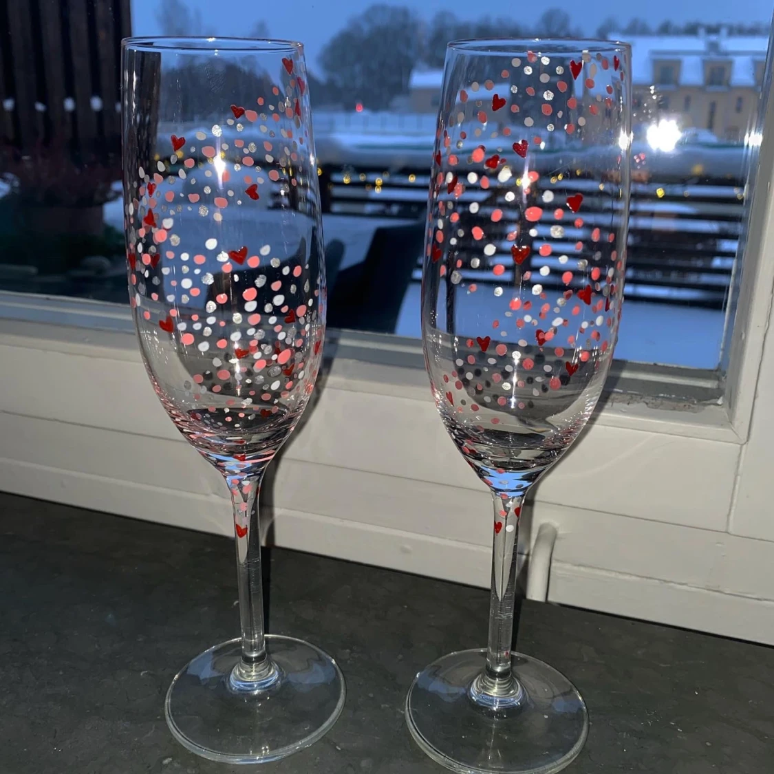 Jättefina handmålade glas