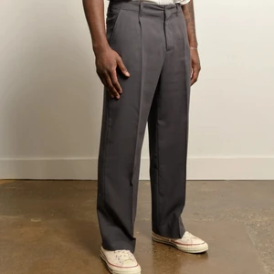 Our legacy chino  - As feta our legacy borrowed chino i grey wool använda fåtal gånger och nypriset är 2600 så det är ett riktigt steal!