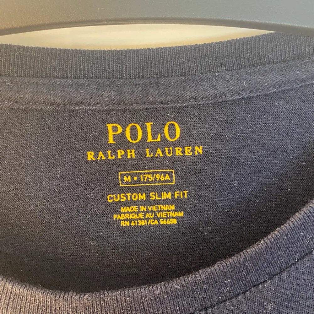Polo Ralph Lauren tröja, nyskick! . Tröjor & Koftor.