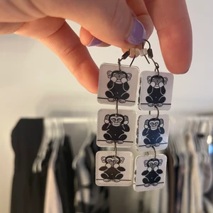 Örhängen - 🙈🙉🙊 örhängen