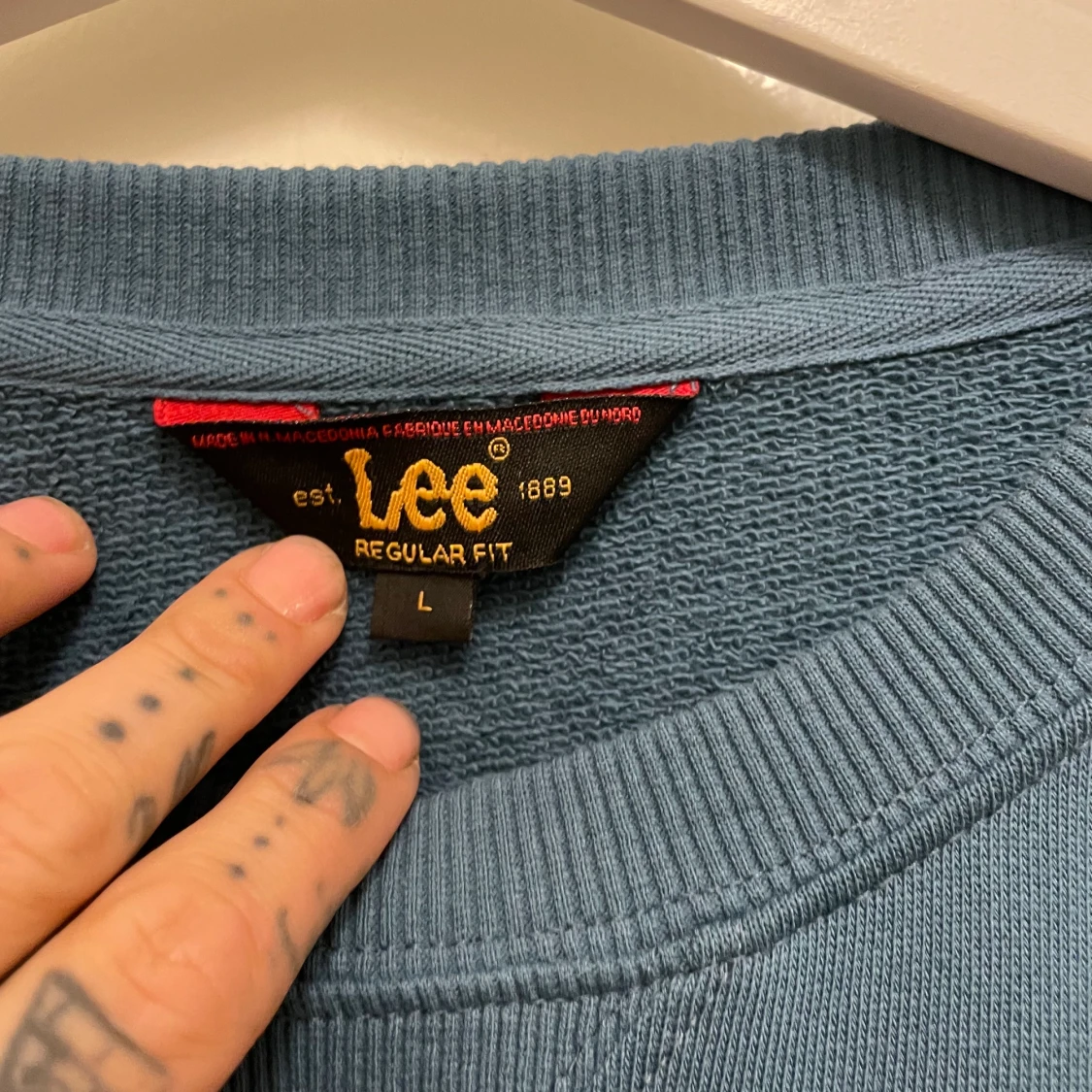 Lee sweatshirt strl L - 90