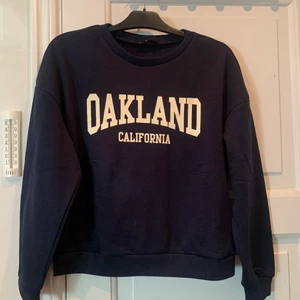 Sweatshirt med tryck - Använd 1 gång 