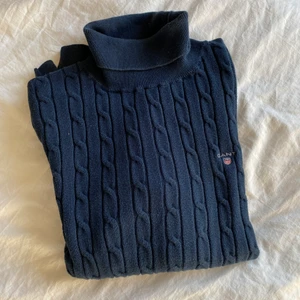 Gant tröja  - 180  kr Storlek  M  