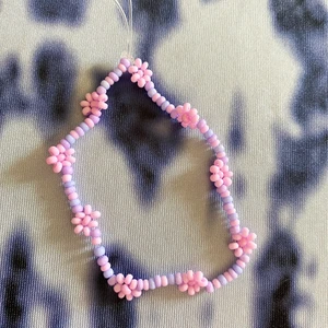 Pärlarmband - I olika toner av rosa, lila och blå. 60kr inklusive frakt