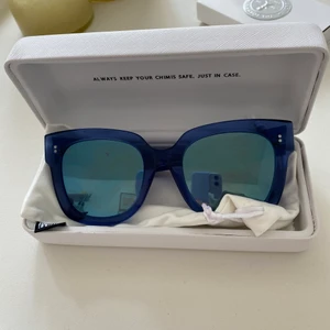 Chimi 008 - Chimi solglasögon, färg acai, modell 008