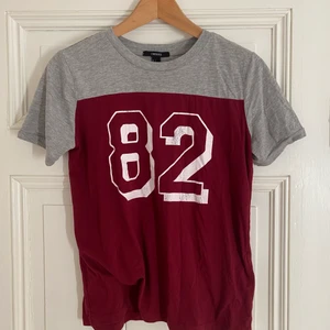 T-shirt - Från Forever 21 i New York