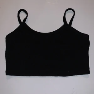 Svart topp från shein - Aldrig andvänd så den är i bra skick😘