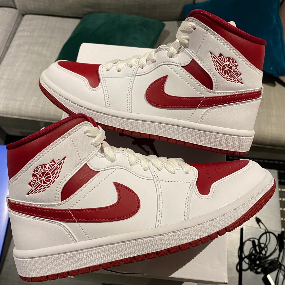 Jordan 1 Mid ”Reverse Chicago”