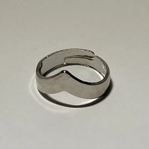 Ring - Justerbar silverring.