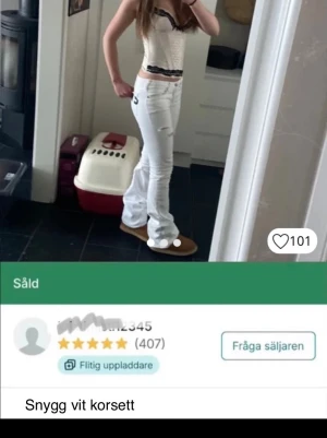 Snygg korsett top - Märket är H&M. Korsetterna har slutat att göras och är därför svåra att hitta. Storlek S