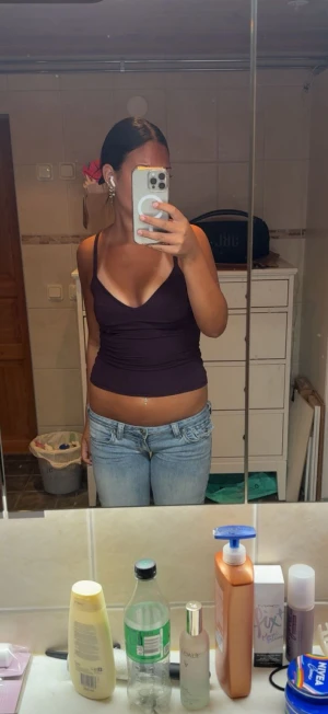 True religion - Low rise trues omsydda ännu mer low, se skador och hål på bild!