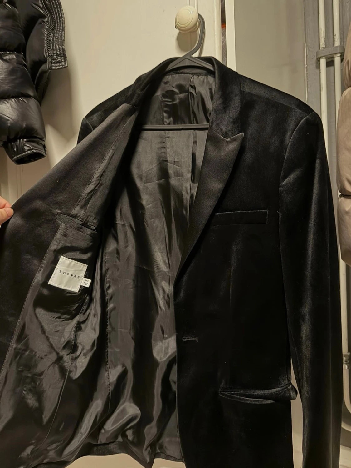 Svart sammetskavaj  - 1