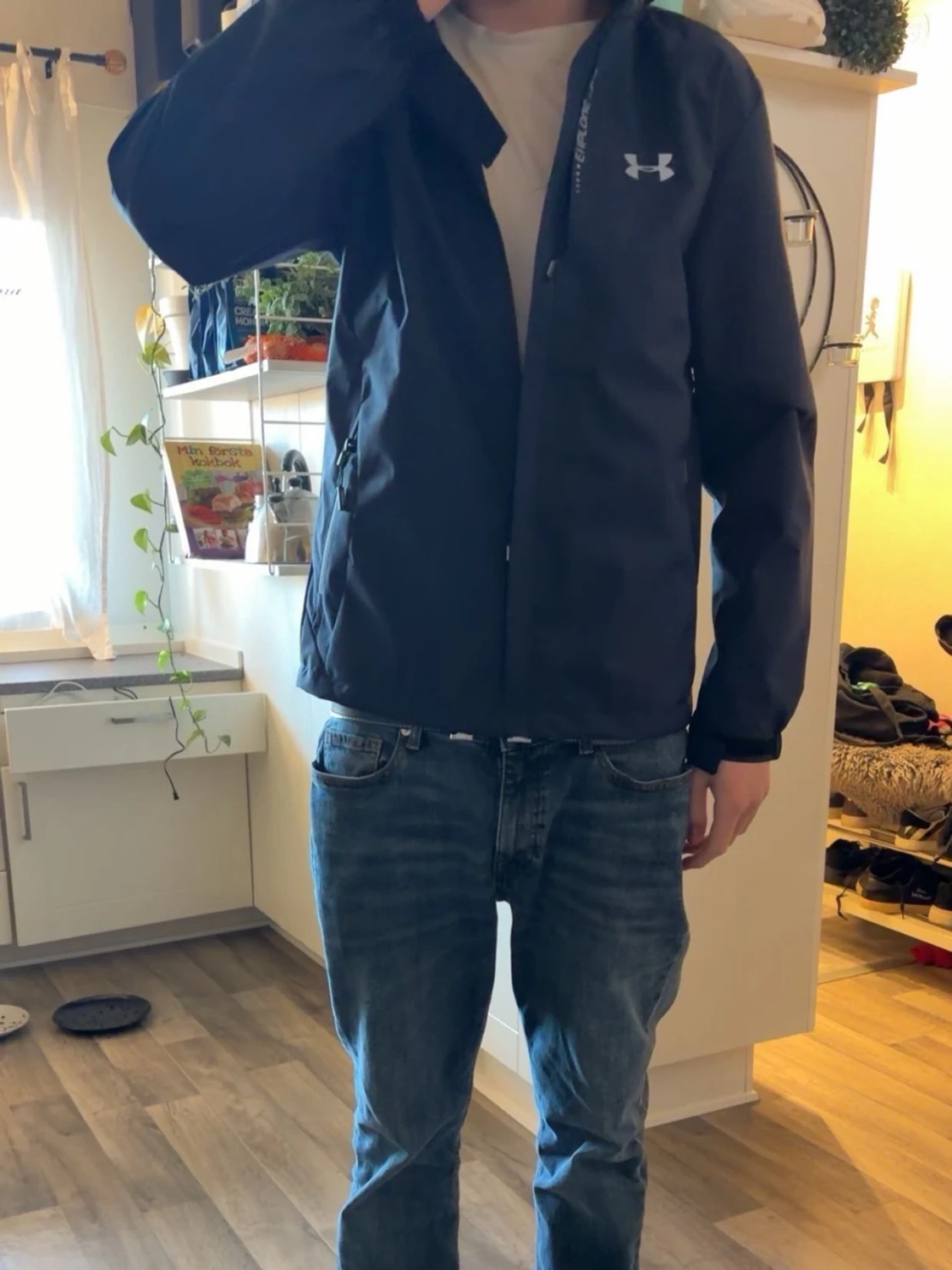 Blå vindjacka från Under Armour - 1