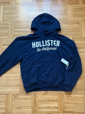 Hollister hoode - Helt ny hoodie från hollister. 