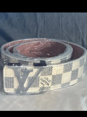Bälte - Helt ny. Inte använd