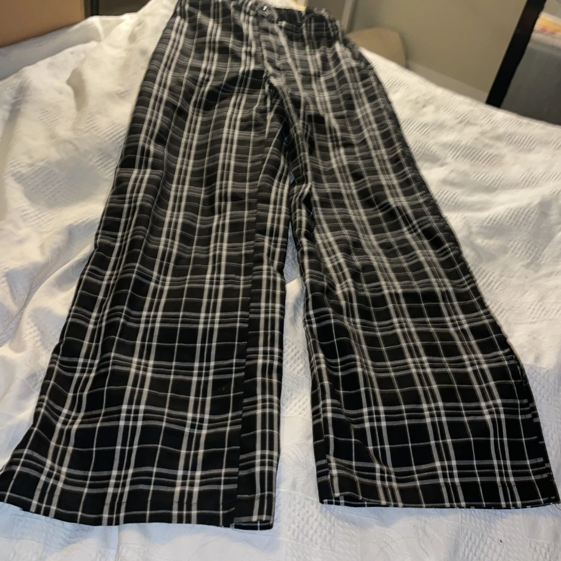 Svarta rutiga byxor från H&M