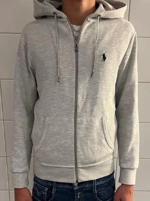 Ralph lauren zip hoodie - Fin Ralph lauren zip hoodie i storlek xs 