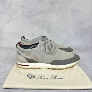 Loro Piana flexy walk sneaker - – Condition: 8,5/10  – What is included: Dustbag  – Retail price: 10900 SEK