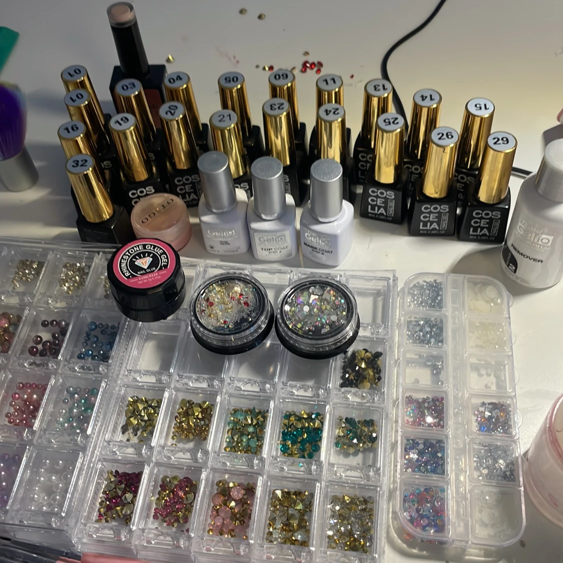 Stort nagelkit med dekorationer och gel - 2