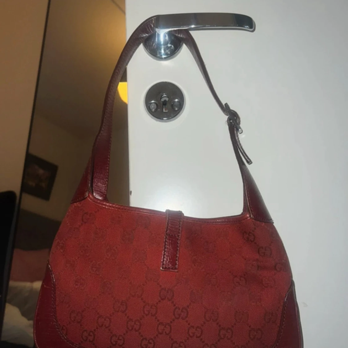 Röd axelväska från Gucci  - 2