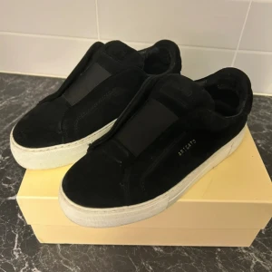 Axel Arigato skor - Fint och nytt skick då de nästan inte använts 