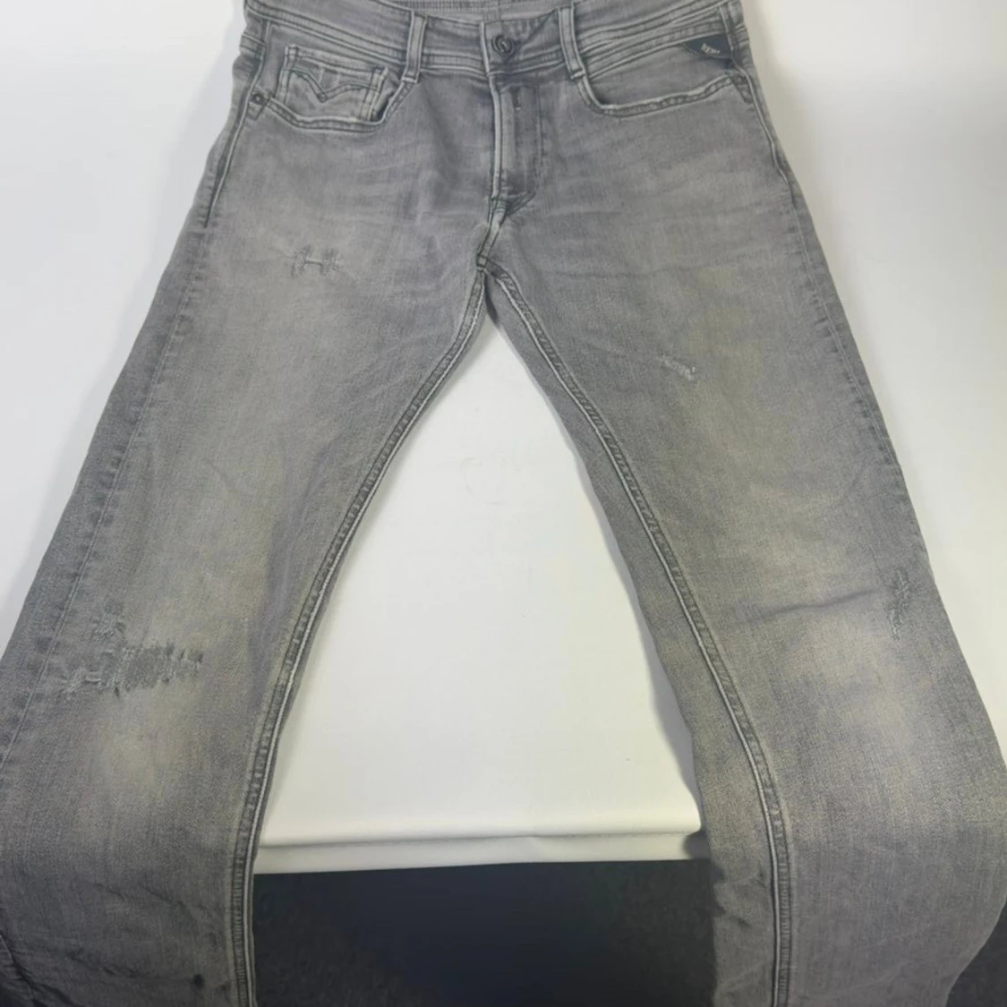 gråa jeans Replay Denim Manufactures
