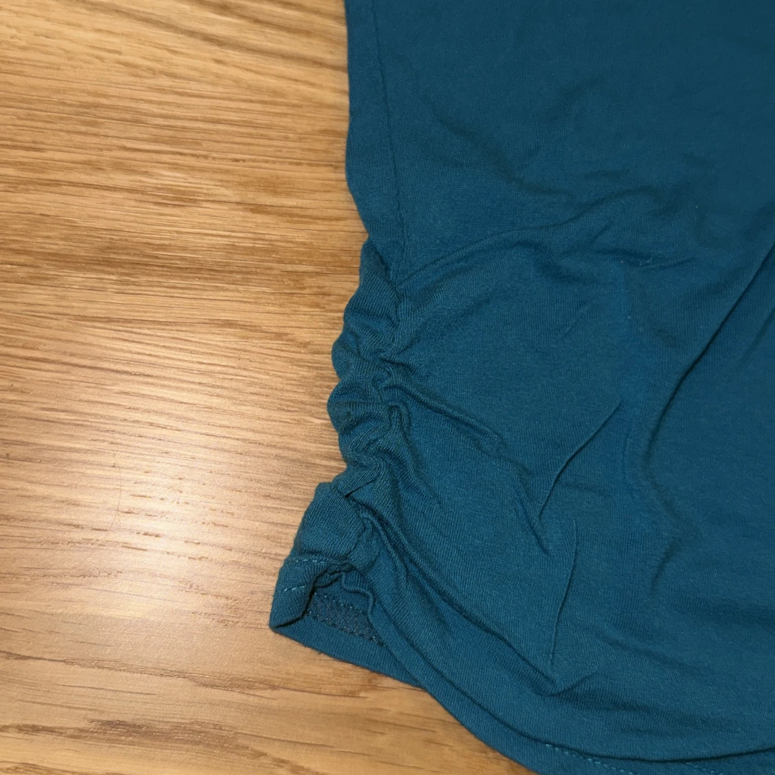 Vintage Turkos linnetopp med rynkade sidor - 1