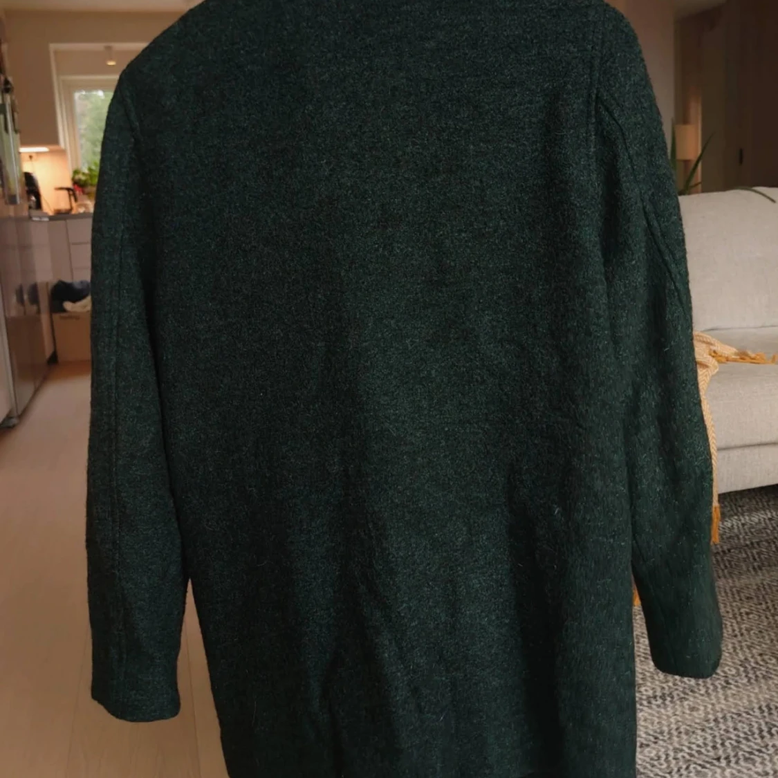 Mörkgrön ulljacka från Monki i stl S/M - 3