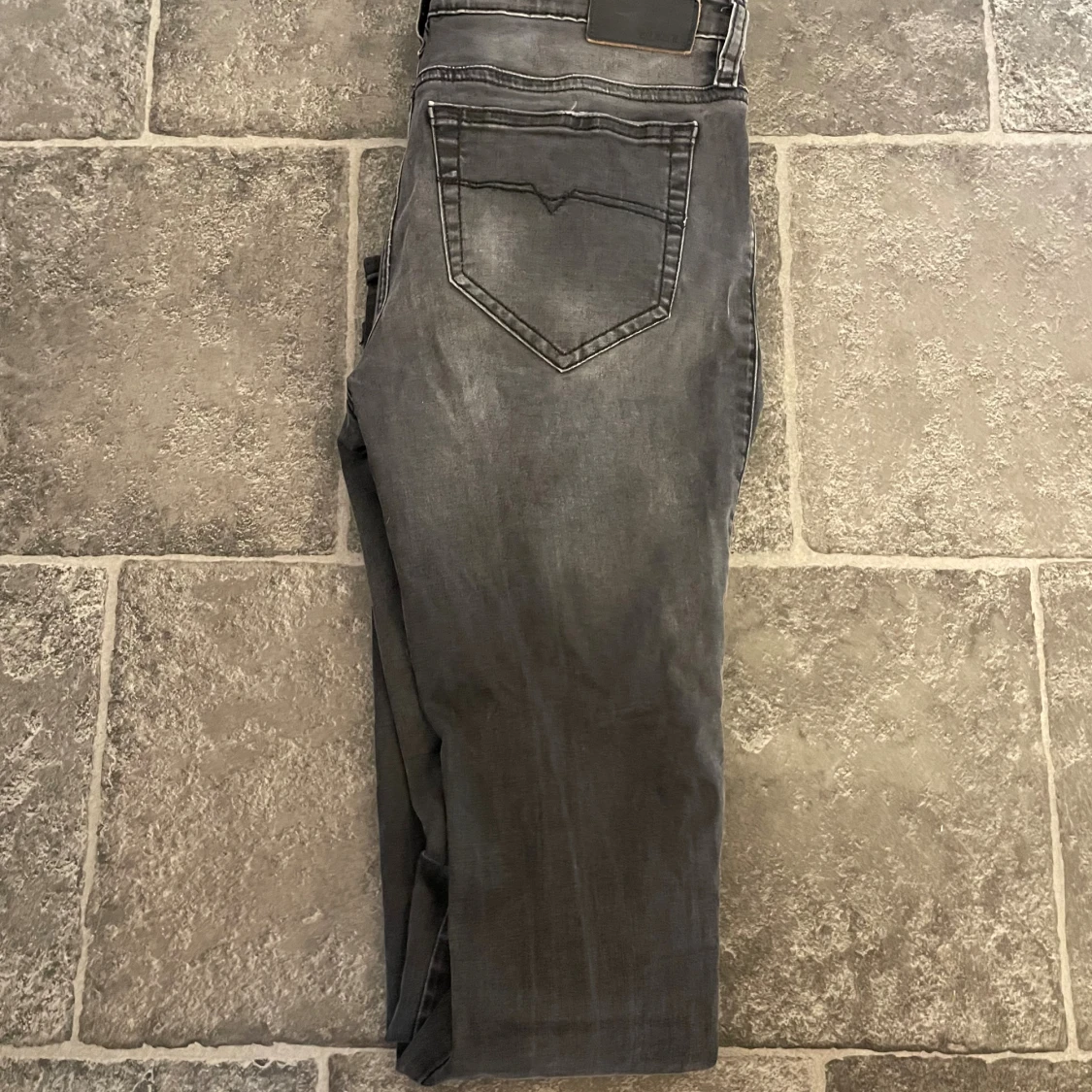 Diesel slim grå stl 27”32 - 2