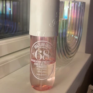 Brazilian Crush Cheirosa 68 Mist - Fulla flaskan rymmer 240 ml ni ser på bilden hur mycket som är kvar💞