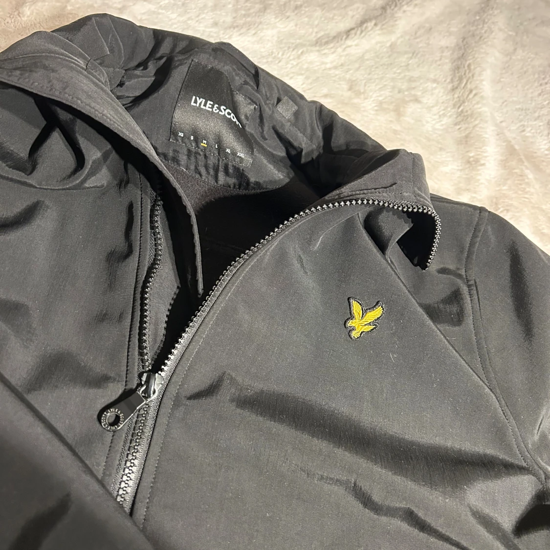 Svart bomberjacka från Lyle & Scott - 2