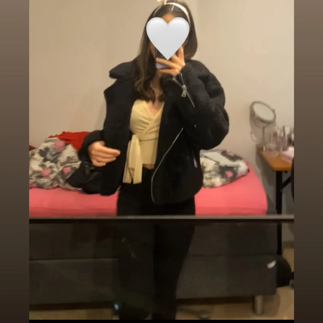 Svart teddyjacka från NA-KD - 2