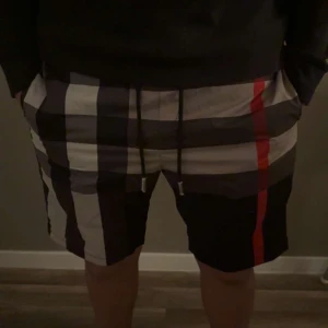 Burberry shorts  - Burberry shorts!🙌