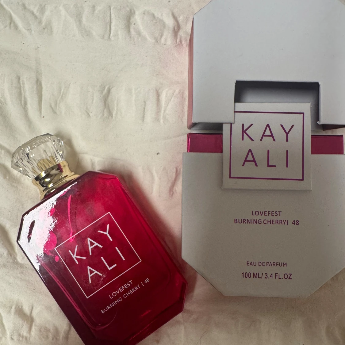Kayali Lovefest Burning Cherry 100ml