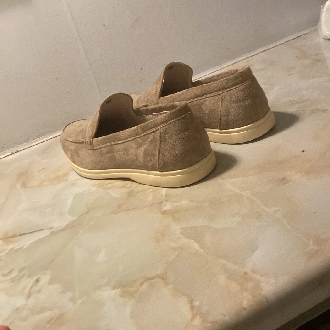 Beige mockaloafers från Old Money - 3