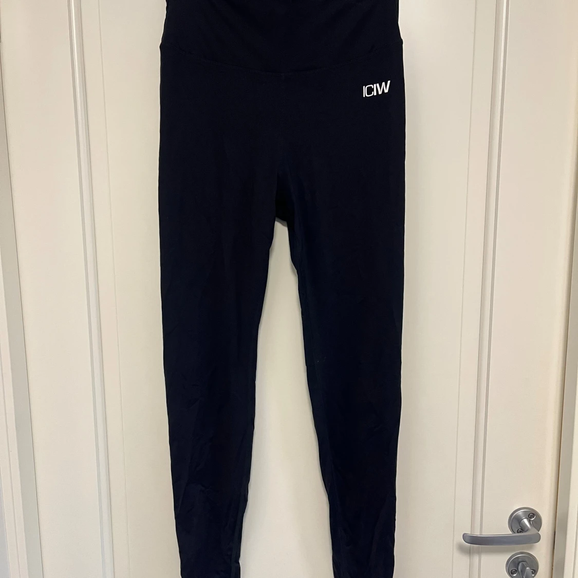 Svarta leggings från ICANIWILL