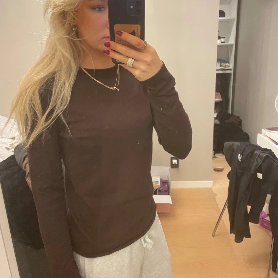 Brun långärmad tröja