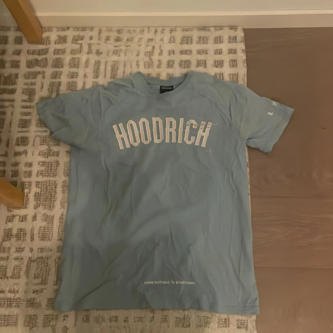 Ljusblå Hoodrich t-shirt med tryck