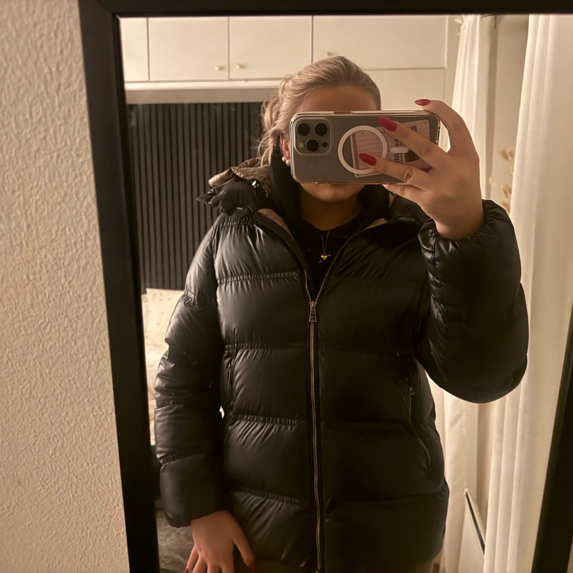 Svart pufferjacka från Massimo Dutti - 1